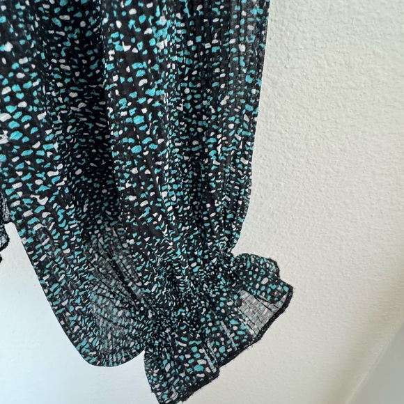 Zara Black and Green Patterned Blouse - Picture 2 of 9